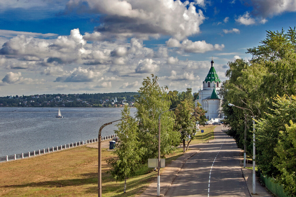 Время в костроме. Кострома виды города. Пейзажи Костромы. Кострома природа в городе. Кострома красивый город.